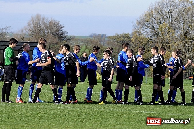 Zdjęcie w galerii na portalu naszraciborz.pl: Borucin zwycięża w hicie A klasy wiadomości z regionu