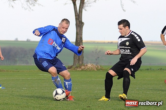 Zdjęcie w galerii na portalu naszraciborz.pl: Borucin zwycięża w hicie A klasy wiadomości z regionu