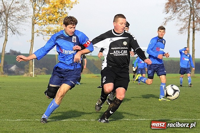 Zdjęcie w galerii na portalu naszraciborz.pl: Borucin zwycięża w hicie A klasy wiadomości z regionu