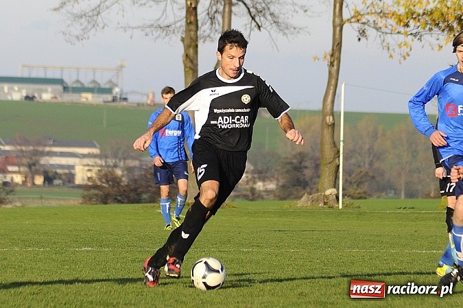 Zdjęcie w galerii na portalu naszraciborz.pl: Borucin zwycięża w hicie A klasy wiadomości z regionu