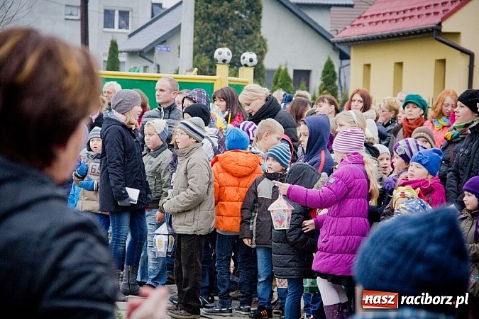 Zdjęcie w galerii na portalu naszraciborz.pl: Przemarsz na św. Marcina w Studziennej wiadomości z regionu