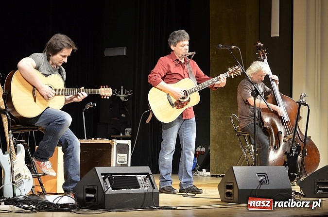 Zdjęcie w galerii na portalu naszraciborz.pl: Stare Dobre Małżeństwo przy pełnej sali RCK wiadomości z regionu