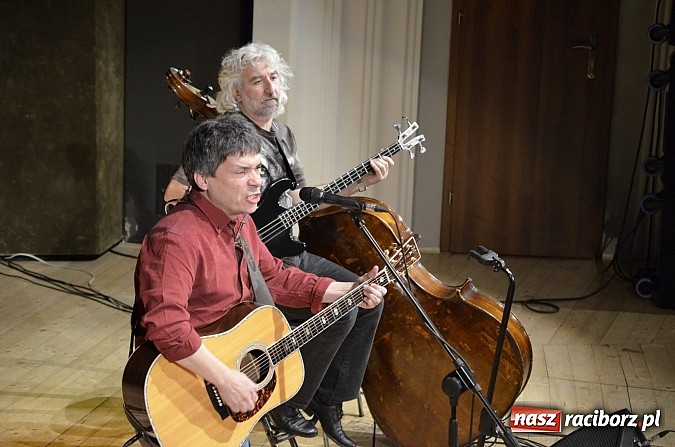 Zdjęcie w galerii na portalu naszraciborz.pl: Stare Dobre Małżeństwo przy pełnej sali RCK wiadomości z regionu