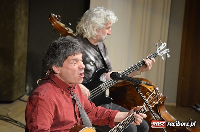 Zdjęcie w galerii na portalu naszraciborz.pl: Stare Dobre Małżeństwo przy pełnej sali RCK wiadomości z regionu