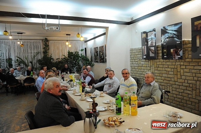 Zdjęcie w galerii na portalu naszraciborz.pl: Loty gołębi 2013 - w sekcji Bojan&oacute;w sezon zakończony, puchary wręczone wiadomości z regionu