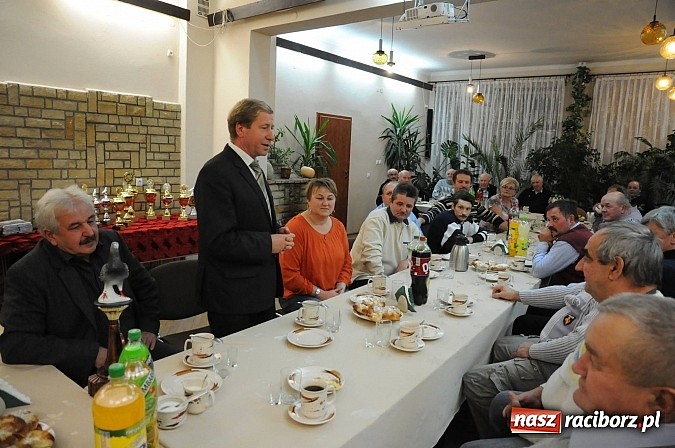 Zdjęcie w galerii na portalu naszraciborz.pl: Loty gołębi 2013 - w sekcji Bojan&oacute;w sezon zakończony, puchary wręczone wiadomości z regionu