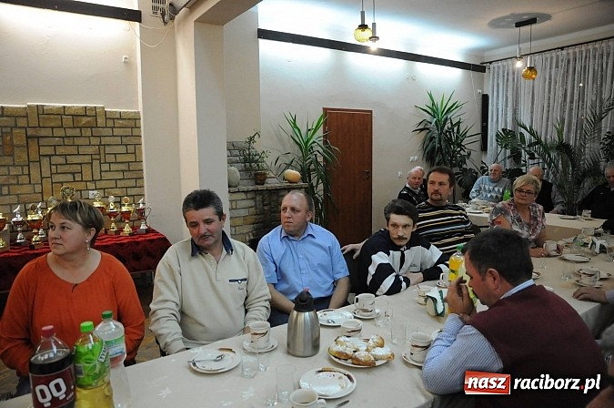 Zdjęcie w galerii na portalu naszraciborz.pl: Loty gołębi 2013 - w sekcji Bojan&oacute;w sezon zakończony, puchary wręczone wiadomości z regionu