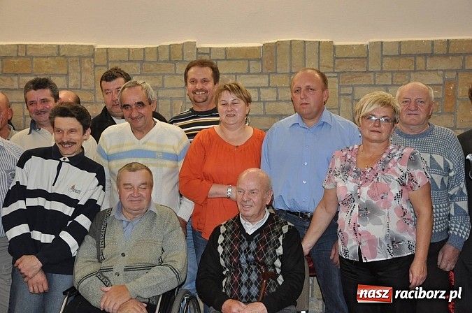 Zdjęcie w galerii na portalu naszraciborz.pl: Loty gołębi 2013 - w sekcji Bojan&oacute;w sezon zakończony, puchary wręczone wiadomości z regionu