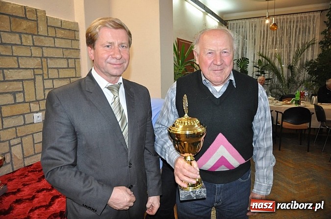 Zdjęcie w galerii na portalu naszraciborz.pl: Loty gołębi 2013 - w sekcji Bojan&oacute;w sezon zakończony, puchary wręczone wiadomości z regionu