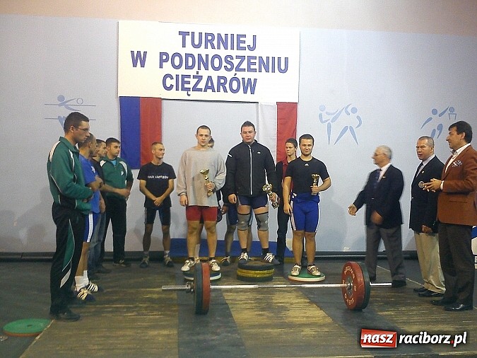 Zdjęcie w galerii na portalu naszraciborz.pl: Michał Tichanów pierwszy na zawodach ciężarowców wiadomości z regionu