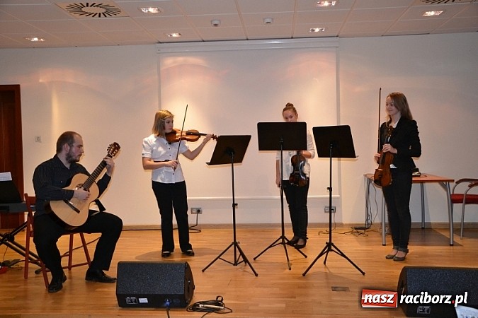 Zdjęcie w galerii na portalu naszraciborz.pl: Na zamku uroczyście zainaugurowano obchody Roku Gawliny wiadomości z regionu