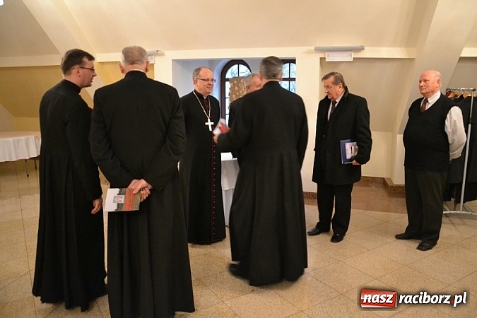 Zdjęcie w galerii na portalu naszraciborz.pl: Na zamku uroczyście zainaugurowano obchody Roku Gawliny wiadomości z regionu