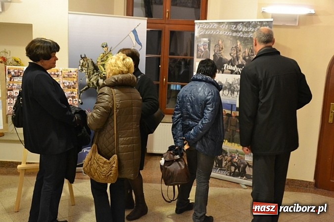 Zdjęcie w galerii na portalu naszraciborz.pl: Na zamku uroczyście zainaugurowano obchody Roku Gawliny wiadomości z regionu
