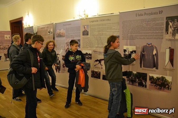 Zdjęcie w galerii na portalu naszraciborz.pl: Na zamku uroczyście zainaugurowano obchody Roku Gawliny wiadomości z regionu