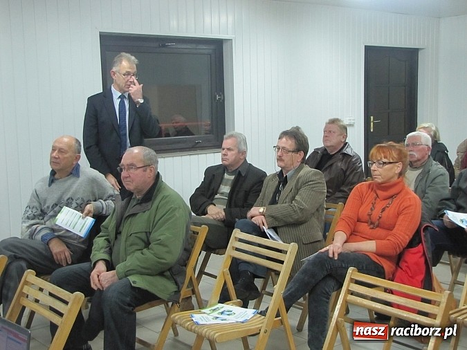 Zdjęcie w galerii na portalu naszraciborz.pl: Zaczarowany Ogród rozczarował mieszkańców Obory wiadomości z regionu