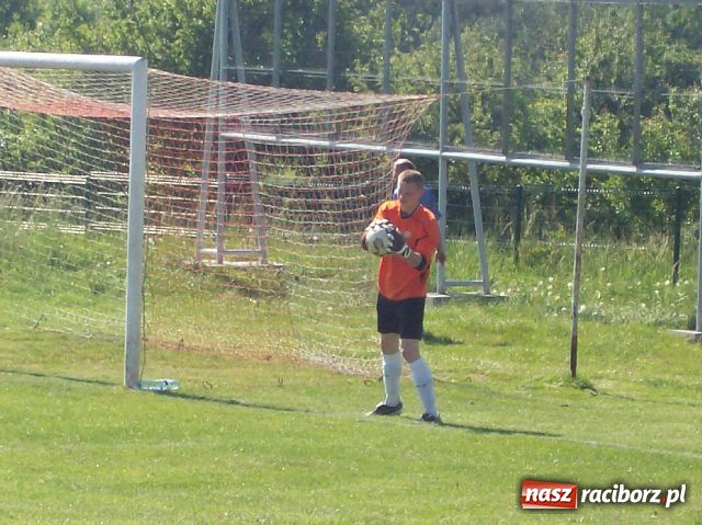 Zdjęcie w galerii na portalu naszraciborz.pl: Brzezie nie oddało punktów wiadomości z regionu