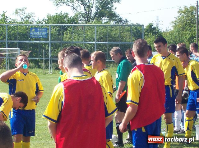 Zdjęcie w galerii na portalu naszraciborz.pl: Brzezie nie oddało punktów wiadomości z regionu