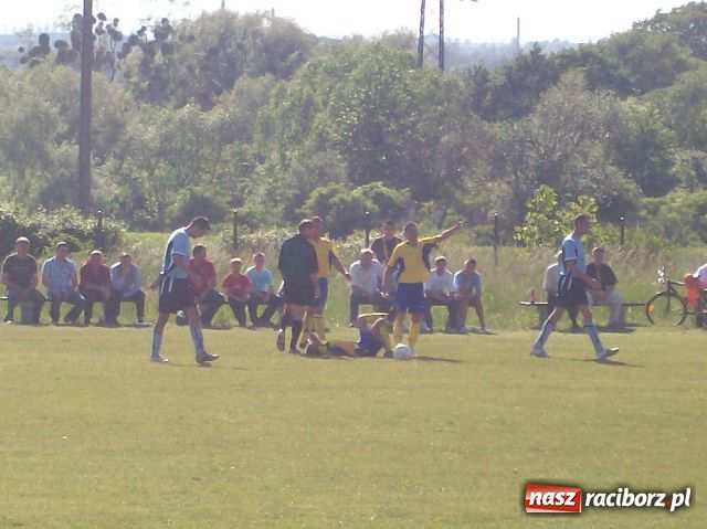Zdjęcie w galerii na portalu naszraciborz.pl: Brzezie nie oddało punktów wiadomości z regionu