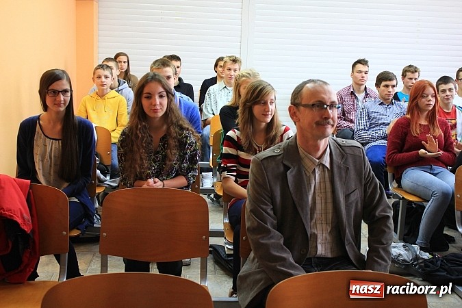 Zdjęcie w galerii na portalu naszraciborz.pl: Uczniowie ZSOMS chcą poznawać tajniki pracy służb mundurowych wiadomości z regionu