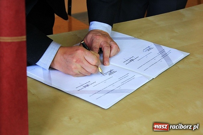 Zdjęcie w galerii na portalu naszraciborz.pl: Uczniowie ZSOMS chcą poznawać tajniki pracy służb mundurowych wiadomości z regionu