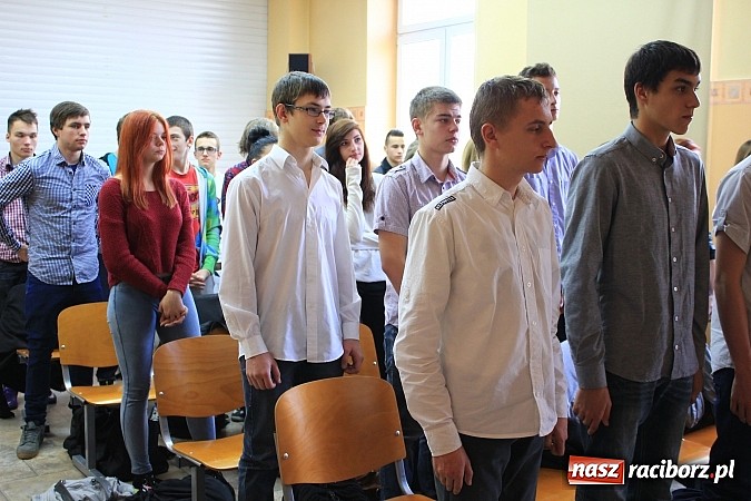 Zdjęcie w galerii na portalu naszraciborz.pl: Uczniowie ZSOMS chcą poznawać tajniki pracy służb mundurowych wiadomości z regionu