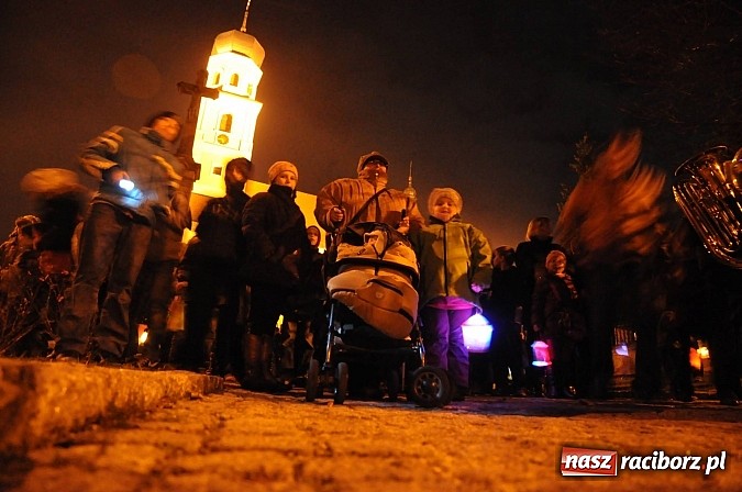 Zdjęcie w galerii na portalu naszraciborz.pl: Trzysta rogali na św. Marcina w Tworkowie wiadomości z regionu