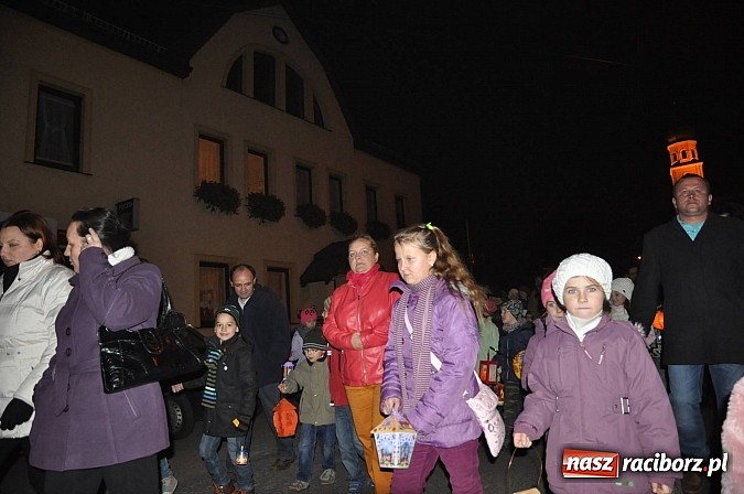 Zdjęcie w galerii na portalu naszraciborz.pl: Trzysta rogali na św. Marcina w Tworkowie wiadomości z regionu