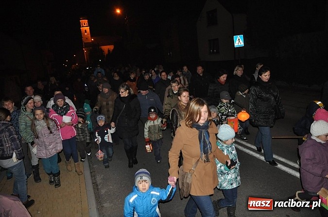 Zdjęcie w galerii na portalu naszraciborz.pl: Trzysta rogali na św. Marcina w Tworkowie wiadomości z regionu