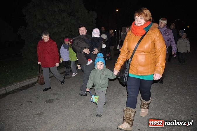Zdjęcie w galerii na portalu naszraciborz.pl: Trzysta rogali na św. Marcina w Tworkowie wiadomości z regionu