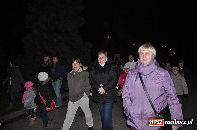 Zdjęcie w galerii na portalu naszraciborz.pl: Trzysta rogali na św. Marcina w Tworkowie wiadomości z regionu