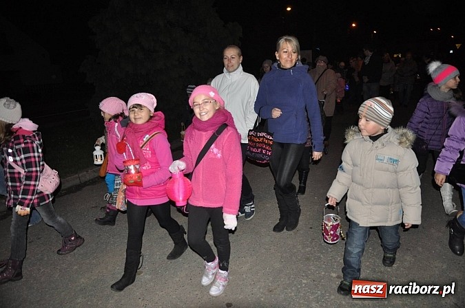 Zdjęcie w galerii na portalu naszraciborz.pl: Trzysta rogali na św. Marcina w Tworkowie wiadomości z regionu