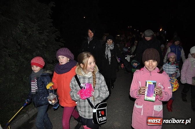 Zdjęcie w galerii na portalu naszraciborz.pl: Trzysta rogali na św. Marcina w Tworkowie wiadomości z regionu