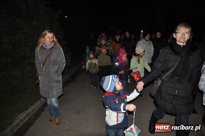 Zdjęcie w galerii na portalu naszraciborz.pl: Trzysta rogali na św. Marcina w Tworkowie wiadomości z regionu