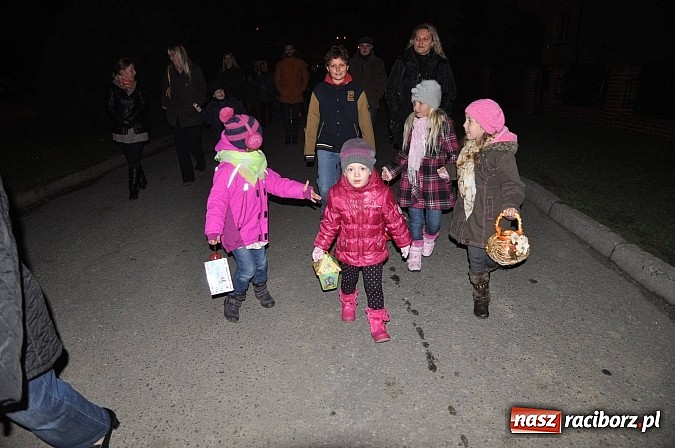 Zdjęcie w galerii na portalu naszraciborz.pl: Trzysta rogali na św. Marcina w Tworkowie wiadomości z regionu