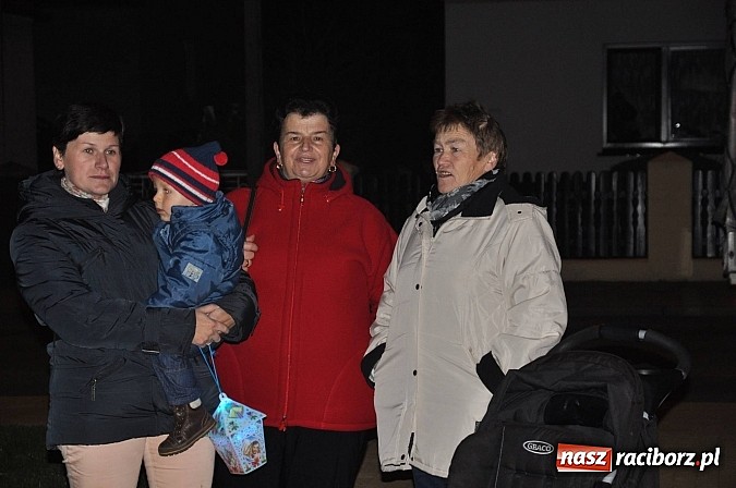 Zdjęcie w galerii na portalu naszraciborz.pl: Trzysta rogali na św. Marcina w Tworkowie wiadomości z regionu