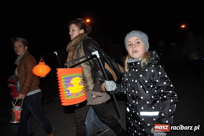 Zdjęcie w galerii na portalu naszraciborz.pl: Trzysta rogali na św. Marcina w Tworkowie wiadomości z regionu