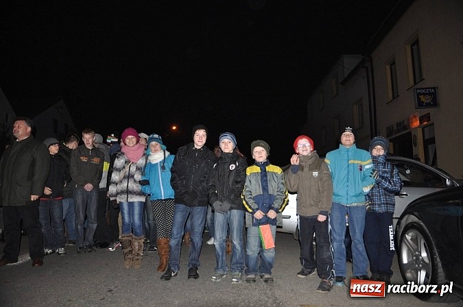 Zdjęcie w galerii na portalu naszraciborz.pl: Trzysta rogali na św. Marcina w Tworkowie wiadomości z regionu