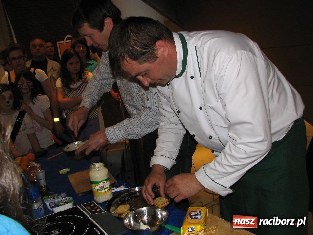 Zdjęcie w galerii na portalu naszraciborz.pl: Najpierw duchy, teraz Rysiek z Klanu wiadomości z regionu