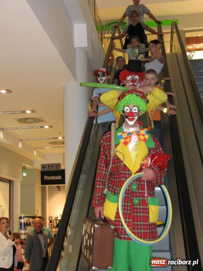 Zdjęcie w galerii na portalu naszraciborz.pl: Najpierw duchy, teraz Rysiek z Klanu wiadomości z regionu