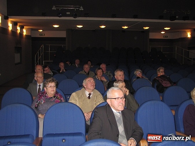 Zdjęcie w galerii na portalu naszraciborz.pl: Energetyka i surowce tematem wykładu w Strzesze wiadomości z regionu