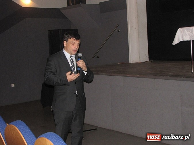 Zdjęcie w galerii na portalu naszraciborz.pl: Energetyka i surowce tematem wykładu w Strzesze wiadomości z regionu