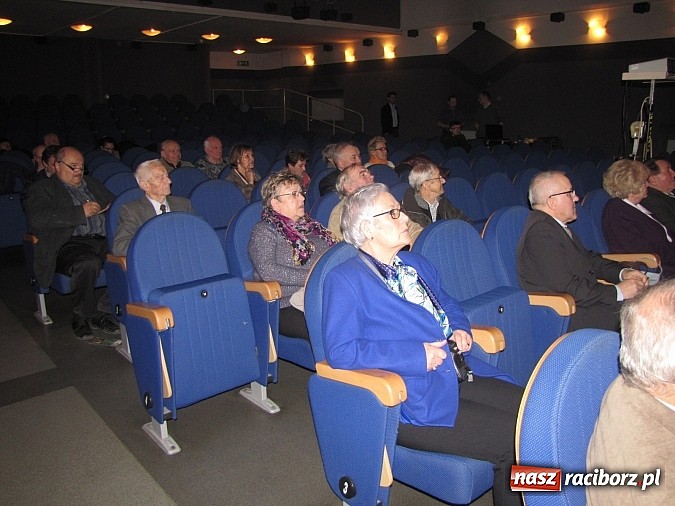 Zdjęcie w galerii na portalu naszraciborz.pl: Energetyka i surowce tematem wykładu w Strzesze wiadomości z regionu