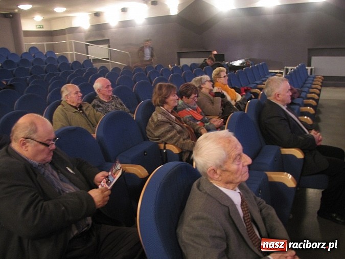 Zdjęcie w galerii na portalu naszraciborz.pl: Energetyka i surowce tematem wykładu w Strzesze wiadomości z regionu