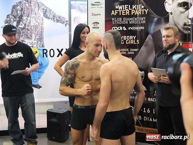 Zdjęcie w galerii na portalu naszraciborz.pl: Raciborzanie na Fight Exlusive Night we Wrocławiu. Dziś odbyło się ważenie wiadomości z regionu