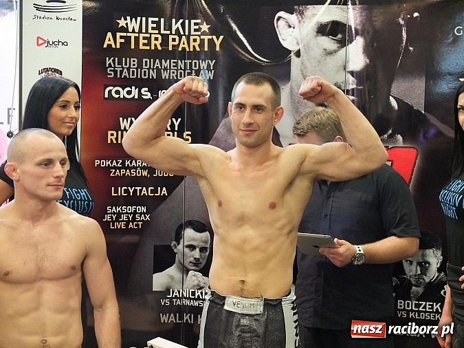Zdjęcie w galerii na portalu naszraciborz.pl: Raciborzanie na Fight Exlusive Night we Wrocławiu. Dziś odbyło się ważenie wiadomości z regionu