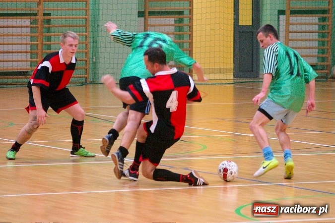 Zdjęcie w galerii na portalu naszraciborz.pl: Iras Team lepszy od Płomienia. Węglowski rozbił Zjednoczonych wiadomości z regionu