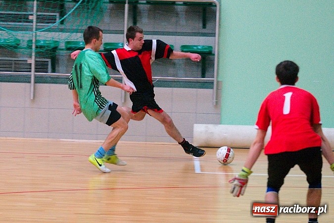 Zdjęcie w galerii na portalu naszraciborz.pl: Iras Team lepszy od Płomienia. Węglowski rozbił Zjednoczonych wiadomości z regionu