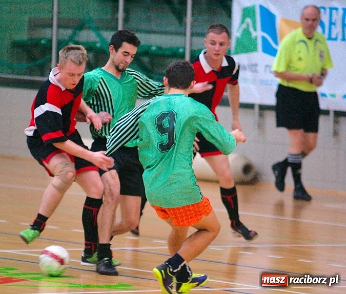 Zdjęcie w galerii na portalu naszraciborz.pl: Iras Team lepszy od Płomienia. Węglowski rozbił Zjednoczonych wiadomości z regionu