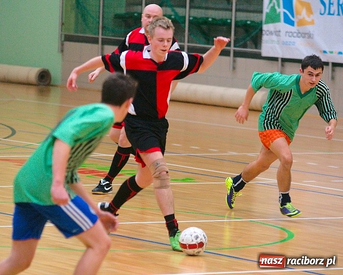 Zdjęcie w galerii na portalu naszraciborz.pl: Iras Team lepszy od Płomienia. Węglowski rozbił Zjednoczonych wiadomości z regionu
