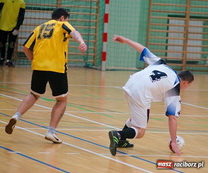 Zdjęcie w galerii na portalu naszraciborz.pl: Iras Team lepszy od Płomienia. Węglowski rozbił Zjednoczonych wiadomości z regionu